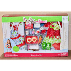 American Girl Wellie Wishers Doll Christmas Baking Gingerbread House Holiday Set